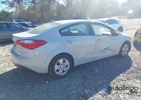 2015 Kia Forte Lx z USA, uszkodzony, nr VIN KNAFK4A60F5407887